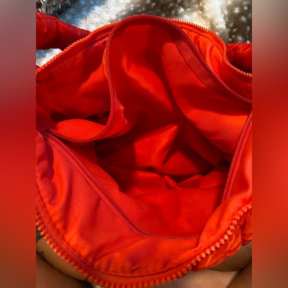 Free People FP Movement Quilted Carryall - Chefs Kiss NWOT - Picture 8 of 12